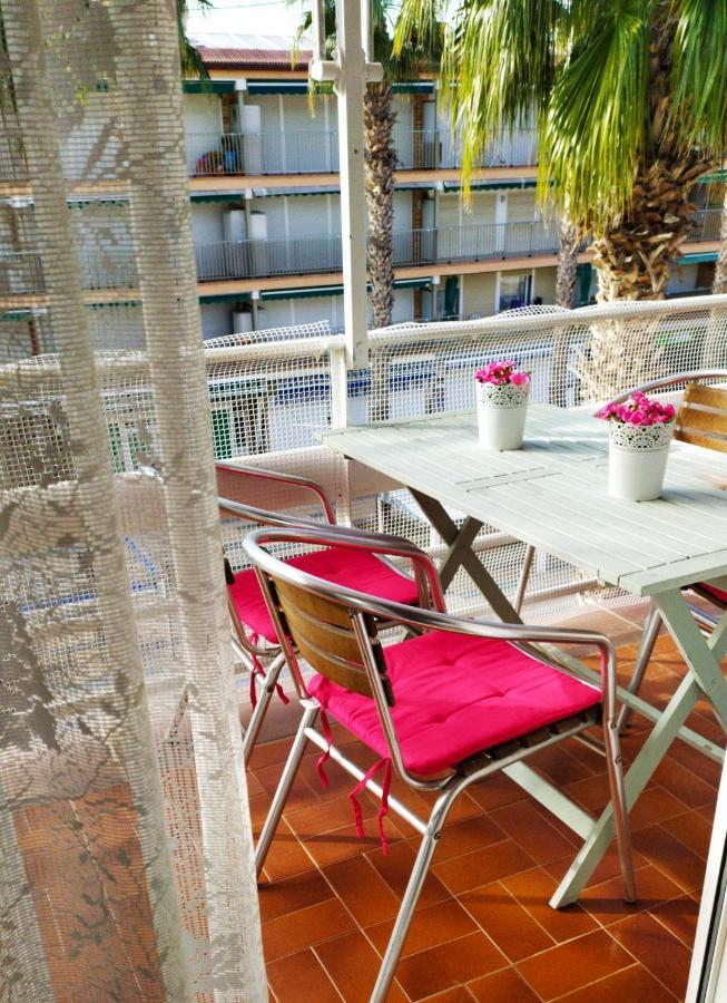 Encantador Apartamento Frente A La Playa De Bara Roda de Bará Екстериор снимка